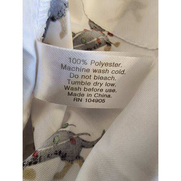 KENSIE HOME White with Puppy Dog Christmas Lights STANDARD Pillow Case- Set of 2 - Picture 5 of 7